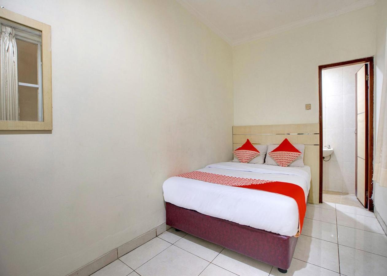 Oyo 2554 Hotel Arimbi Lama Dewi Sartika Bandung Eksteriør bilde