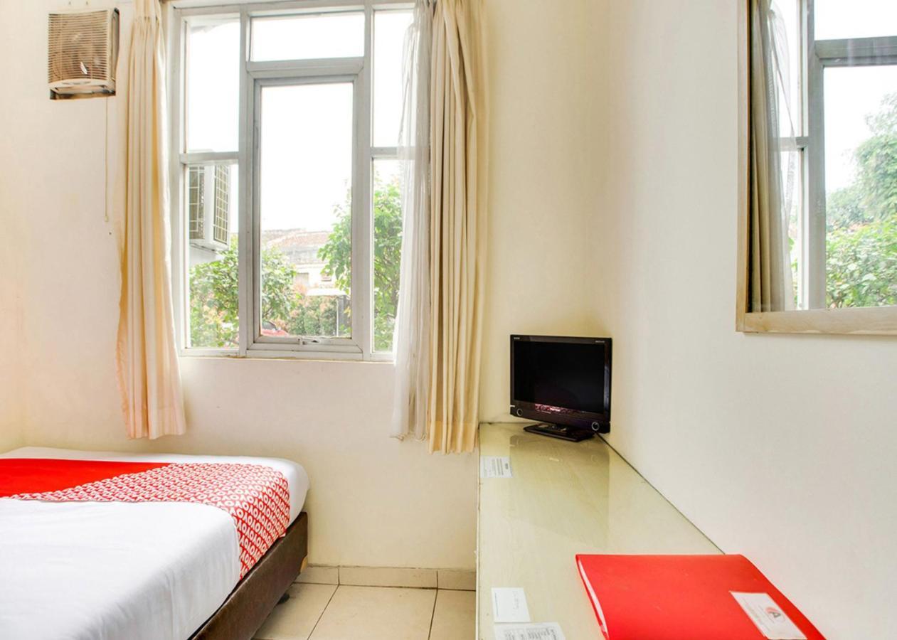 Oyo 2554 Hotel Arimbi Lama Dewi Sartika Bandung Eksteriør bilde